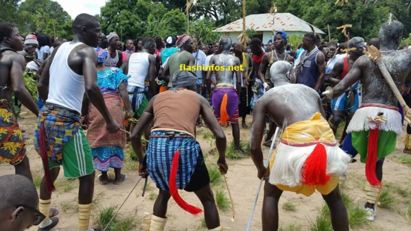 HOUMEUBEUL 2016 : Quelques images de la fête du Roi d'Oussouye