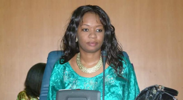 Fatoumata Gassama Fall du Fsd/Bj brûle Seydou Guèye