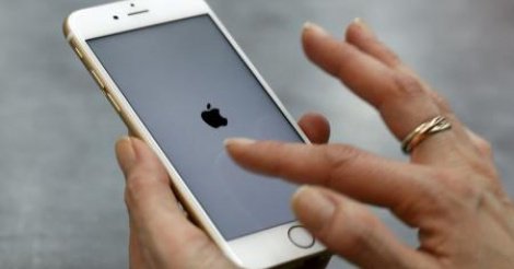 Un ex-cadre d'une usine iPhone accusé d'en avoir volé des milliers Un ex-cadre d'une usine iPhone accusé d'en avoir volé des milliers