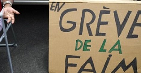 Thiès : 25 professeurs d’EPS entament une grêve de la faim Thiès : 25 professeurs d’EPS entament une grêve de la faim