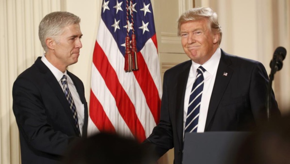 Donald Trump nomme le juge conservateur Neil Gorsuch à la Cour suprême
