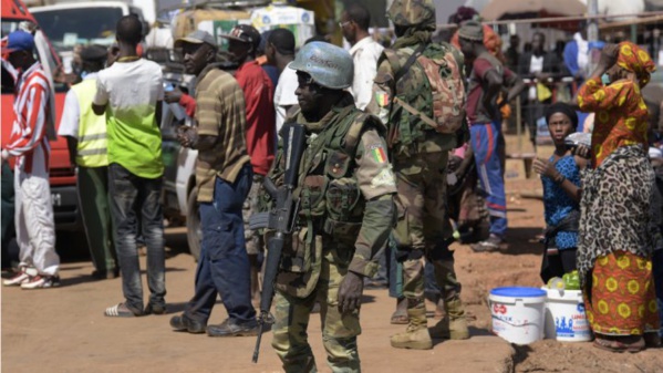 Un soldat de Gambien arrêté : Il voulait tuer Barrow