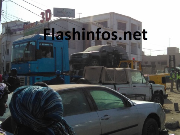 Mermoz-Sacré-Coeur: Barth déloge les mécaniciens sur l'ancienne piste (Photos) Mermoz-Sacré-Coeur: Barth déloge les mécaniciens sur l'ancienne piste (Photos)