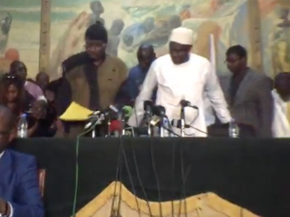 SERIGNE MOUSTAPHA SY : " Qu'Abdou Diouf n'utilise pas Macky pour régler ses comptes... J'irai en prison avec lui si...' SERIGNE MOUSTAPHA SY : " Qu'Abdou Diouf n'utilise pas Macky pour régler ses comptes... J'irai en prison avec lui si...'