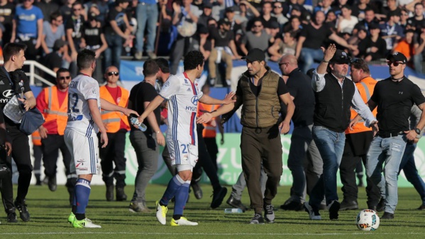 Incidents de Bastia - Lyon: pourquoi le match a dégénéré