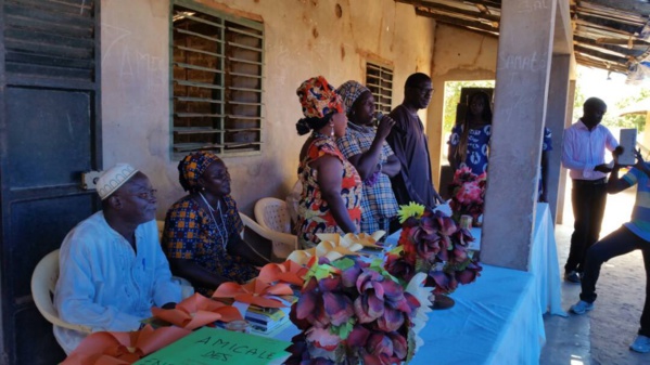 Bignona : Le Président Mamina Kamara prime les meilleurs élèves de Kabiline 1