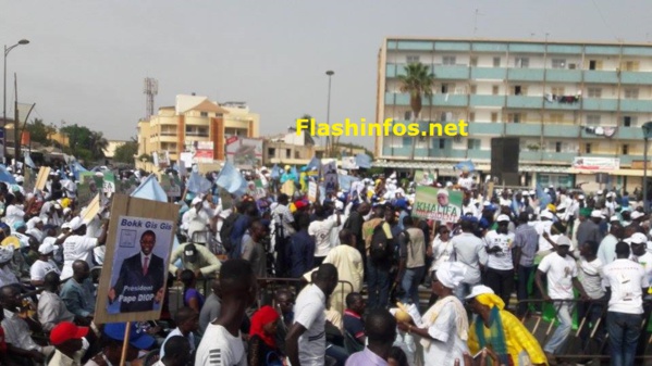 Images: La forte mobilisation de Manko à la place l'Obélisque