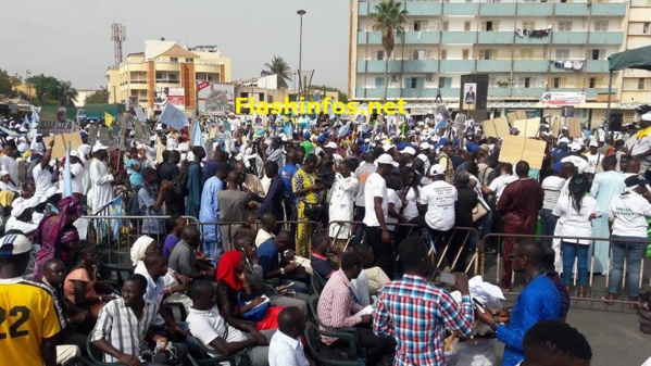 Images: La forte mobilisation de Manko à la place l'Obélisque