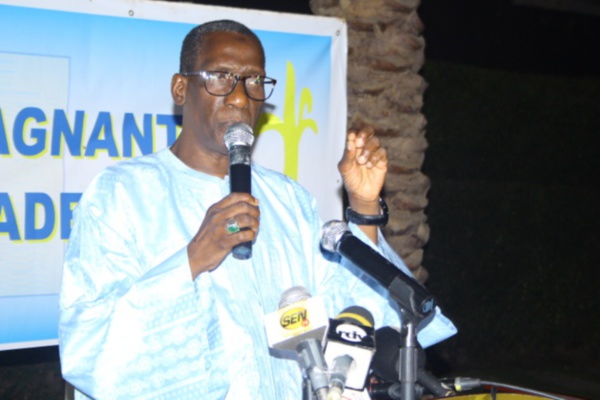 Mamadou Diop Decroix : « Certaines têtes de liste ne peuvent payer la location de leur maison, c’est le pouvoir qui les a financées! » Mamadou Diop Decroix : « Certaines têtes de liste ne peuvent payer la location de leur maison, c’est le pouvoir qui les a financées! »