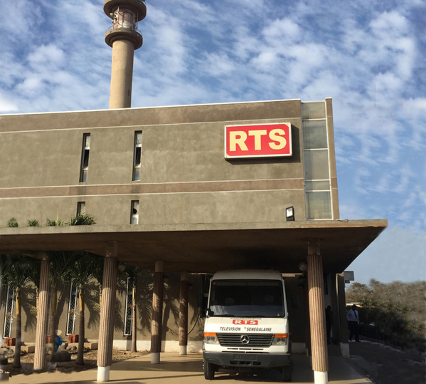 Couverture Législatives : La Rts reçoit 10 milliards, acquiert 30 caméras, 24 véhicules… Couverture Législatives : La Rts reçoit 10 milliards, acquiert 30 caméras, 24 véhicules…