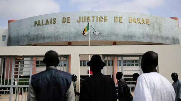 Touba : Deux Indiens au tribunal pour du chewing-gum