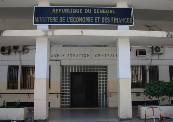 Ponction des salaires : Des agents du ministère des Finances tombent