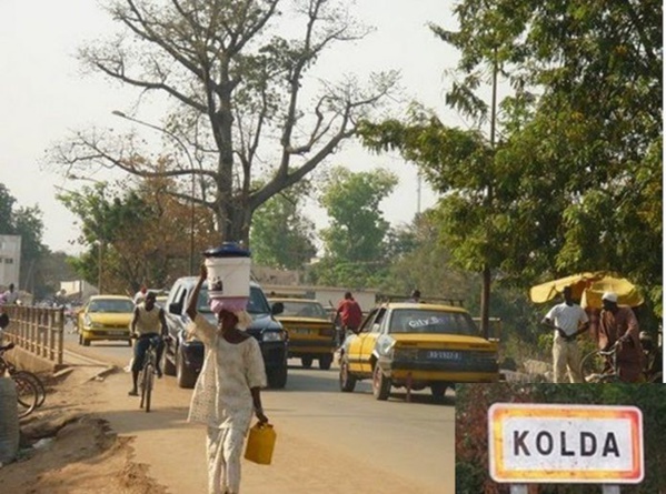 La DER ( Délégation générale à l'Entrepreunariat Rapide des Femmes et des Jeunes) en atelier de partage à kolda