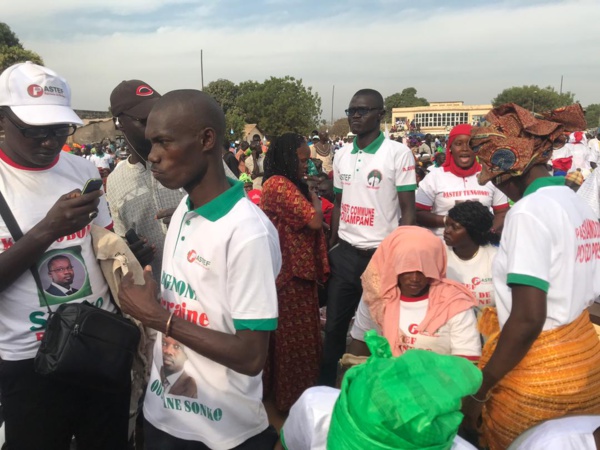 Ziguinchor : Les premières images du meeting de Sonko à la place Bambaya 