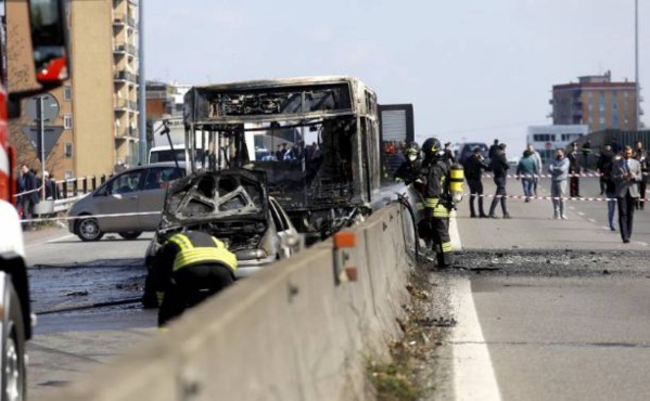 Italie : Un Sénégalais met le feu à un bus d'enfants