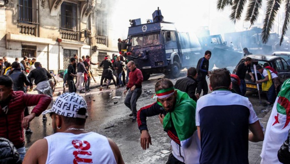 En Algérie, le changement de ton de la police inquiète les manifestants