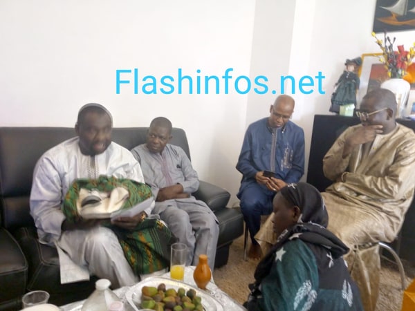 L'ancien Ministre Aliou Sow a baptisé sa fille à Paris (images) L'ancien Ministre Aliou Sow a baptisé sa fille à Paris (images)