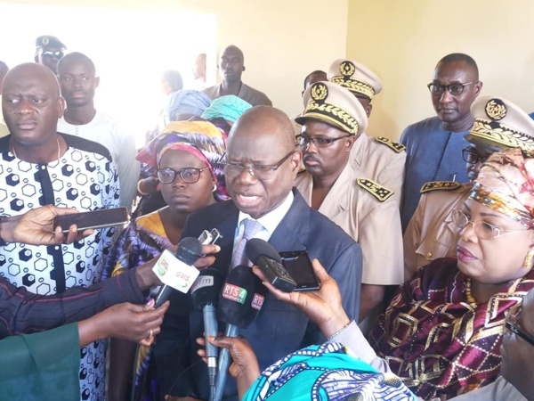 8 morts à Enampore : Macky Sall dépêche "enfin" une délégation à Ziguinchor suite à la colère... 8 morts à Enampore : Macky Sall dépêche "enfin" une délégation à Ziguinchor suite à la colère...