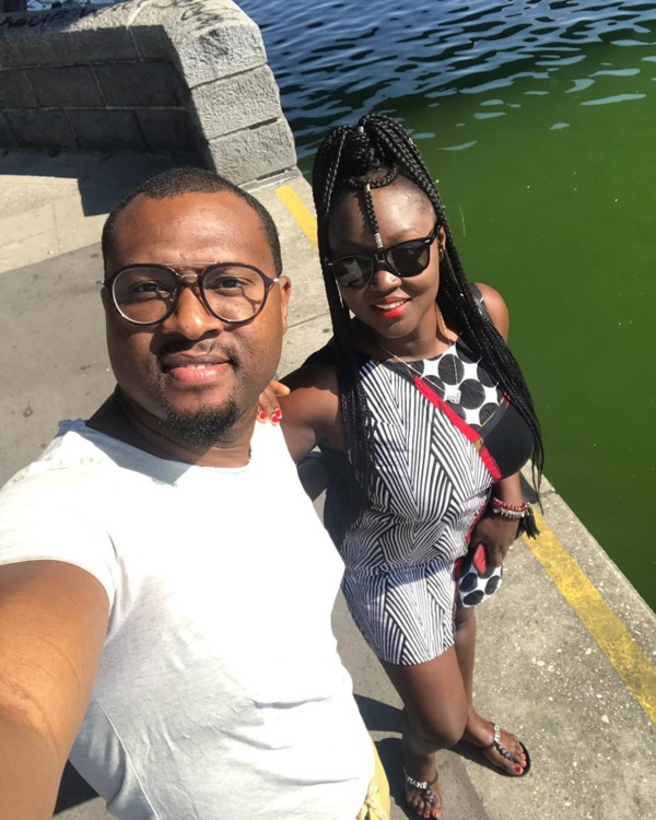 Photos : L’artiste Maréma très heureuse dans les bras de son époux Photos : L’artiste Maréma très heureuse dans les bras de son époux