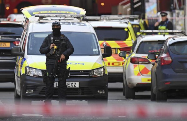 Londres: Attaque à l’arme blanche sur le London Bridge, le suspect abattu