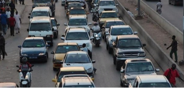 Embouteillages : Le Sénégal a perdu 2000 milliards en 9 ans Embouteillages : Le Sénégal a perdu 2000 milliards en 9 ans