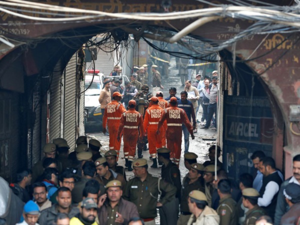 Inde: un incendie fait plus de 40 morts dans une usine de New Delhi