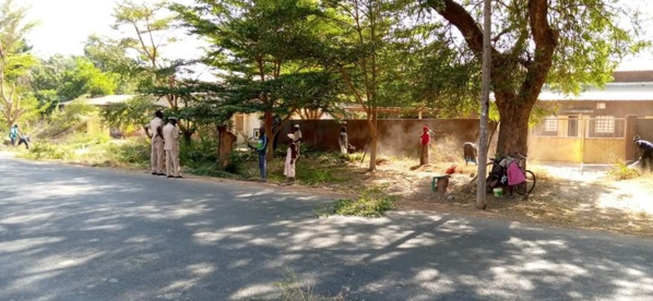 Cleaning day Oukout: Le sous préfet de Loudia-Wolof et son adjoint dans l'action.