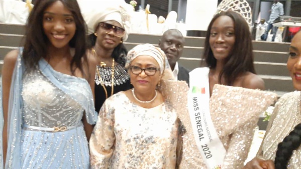Prix Ragnée 2020: Amina Badiane de Miss Sénégal lauréate de la meilleure actrice culturelle Prix Ragnée 2020: Amina Badiane de Miss Sénégal lauréate de la meilleure actrice culturelle