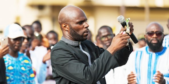 Expulsé en 2017, Kémi Séba annonce son retour à Dakar ce dimanche 23 février Expulsé en 2017, Kémi Séba annonce son retour à Dakar ce dimanche 23 février
