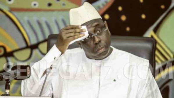 Covid-19 : Macky Sall placé en quarantaine après avoir été... 