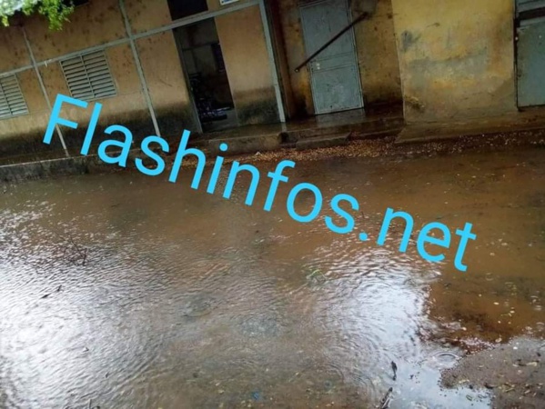 Ziguinchor : Une forte pluie gâche la reprise des cours...