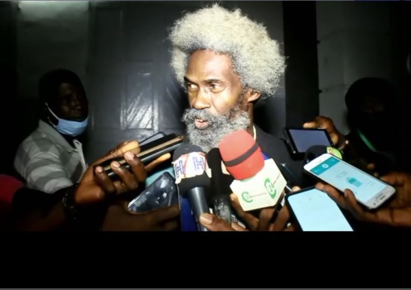 Ziguinchor : René Capin Bassène et Me Ciré Cledor LY boudent le juge...  Ziguinchor : René Capin Bassène et Me Ciré Cledor LY boudent le juge...