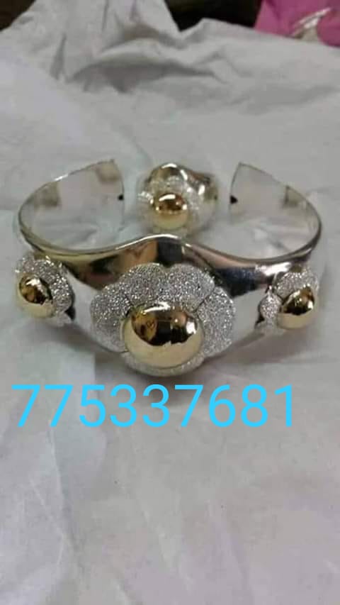 Bijouterie : Bienvenue chez Moussa Dieng au village artisanat de Ziguinchor  Bijouterie : Bienvenue chez Moussa Dieng au village artisanat de Ziguinchor