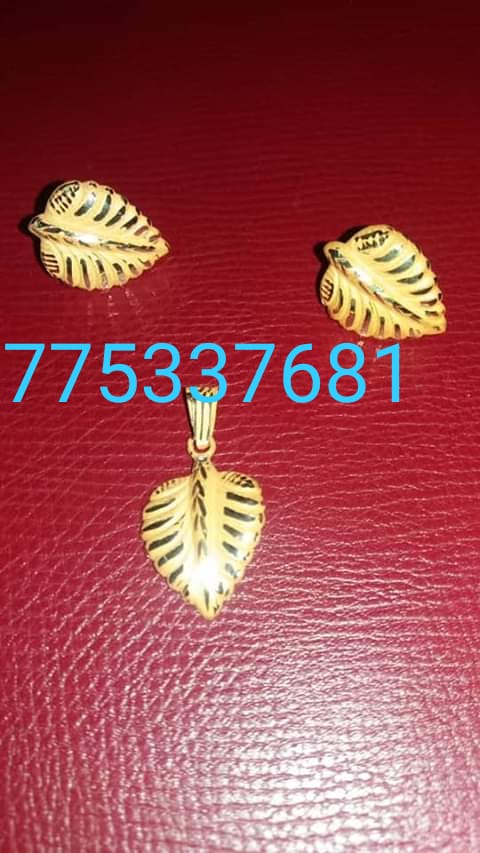 Bijouterie : Bienvenue chez Moussa Dieng au village artisanat de Ziguinchor  Bijouterie : Bienvenue chez Moussa Dieng au village artisanat de Ziguinchor