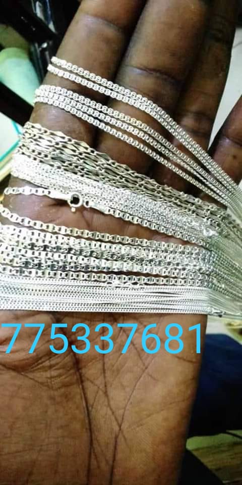 Bijouterie : Bienvenue chez Moussa Dieng au village artisanat de Ziguinchor  Bijouterie : Bienvenue chez Moussa Dieng au village artisanat de Ziguinchor