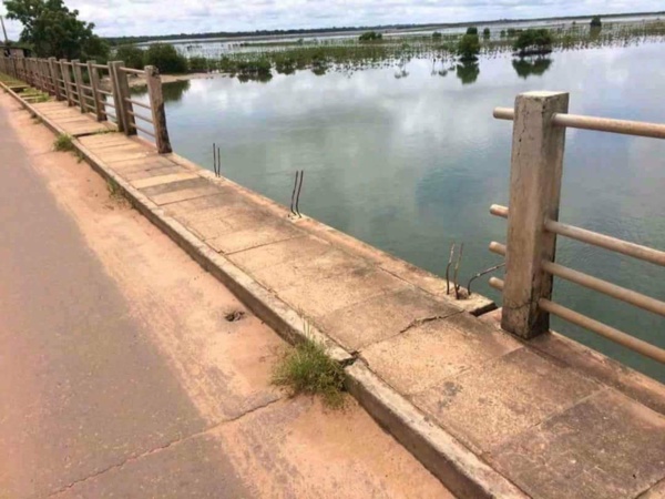 Ziguinchor : Macky annonce la reconstruction des ponts Émile Badiane, de Baïla, Tobor, Katakalousse...