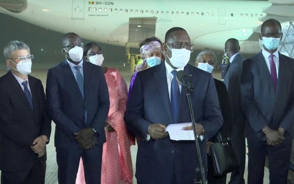 Le président Macky Sall après la réception des premières doses de vaccins contre la Covid-19 : « Nous entamons une nouvelle étape de notre combat commun contre un ennemi commun... »