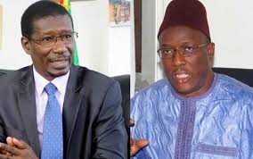 "Mary Teuw Niane ou la jalousie maladive d'un looser" : (Les boucliers de Cheikh Oumar Anne) "Mary Teuw Niane ou la jalousie maladive d'un looser" : (Les boucliers de Cheikh Oumar Anne)
