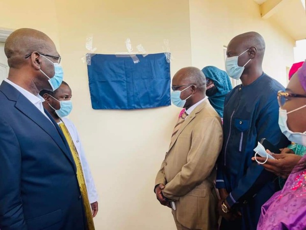 PIKINE : Le Maire THIMBO inaugure trois Blocs Sanitaires et un dispensaire