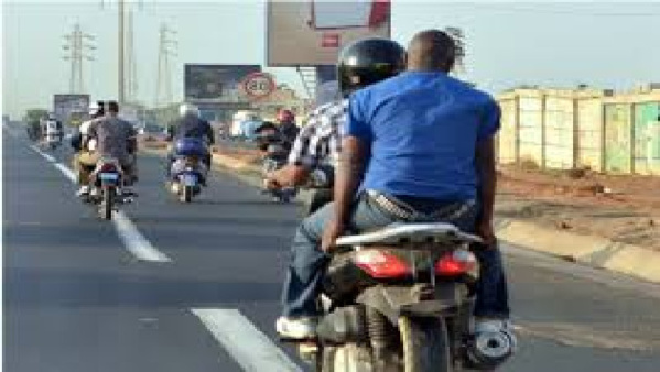 Le gouverneur de Dakar déclare la guerre aux transporteurs par moto !
