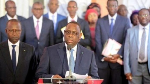 Les risques de composer un nouveau gouvernement avant les législatives (Par Moussa Diaw)