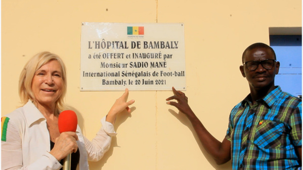 L'association SOS Gazelles fait un don de matériels médicaux pour le village de Sadio Mané
