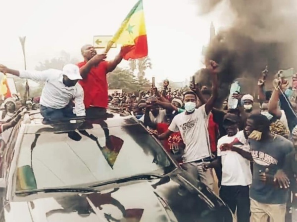 Ziguinchor : Yewwi Askan Wi dans la rue le 24 juin prochain pour exiger la validation de sa liste nationale Ziguinchor : Yewwi Askan Wi dans la rue le 24 juin prochain pour exiger la validation de sa liste nationale