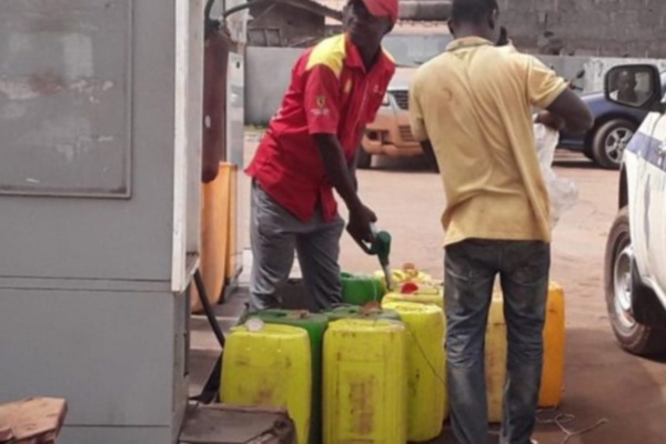 Giga Meeting de Yewwi : le Gouverneur interdit la vente de carburant en détail
