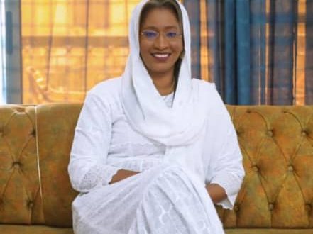 Touba : Amy Mbacké mobilise les femmes et offre trois billets pour la Mecque Touba : Amy Mbacké mobilise les femmes et offre trois billets pour la Mecque