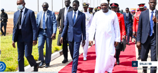 Relations Sénégalo-Gambiennes : « Je ne ferai pas moins que mon prédécesseur! » (Bassirou Diomaye Faye à Barrow )