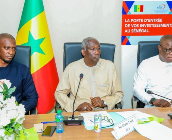 Apix : Abdoulaye Baldé a passé le témoin au nouveau DG Bakary Séga Bathily Apix : Abdoulaye Baldé a passé le témoin au nouveau DG Bakary Séga Bathily