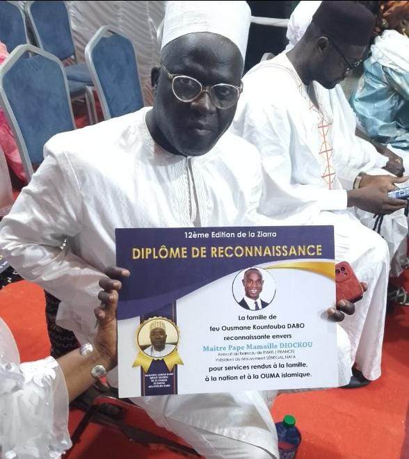 Gamou annuel : L'avocat Me Diockou honoré par la famille de Feu Kountoumba DABO à Ziguinchor Gamou annuel : L'avocat Me Diockou honoré par la famille de Feu Kountoumba DABO à Ziguinchor