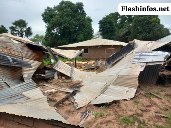 Nord-Sindian : Le DG de L'ANRAC au chevet des familles déplacées de Madjédiame (Djibidione)