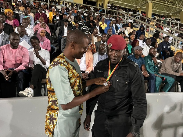 Ziguinchor : Les Forces de Sécurité Honorées par la Zone 1A de l’ODCAV Ziguinchor : Les Forces de Sécurité Honorées par la Zone 1A de l’ODCAV